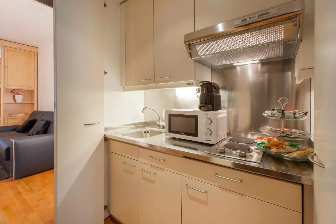 Milan Royal Suites - Centro 0*,  Italy