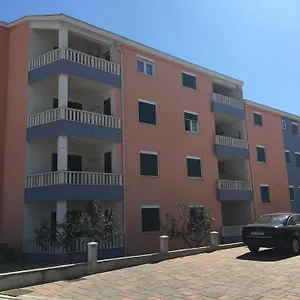 https://apartman-ma-la.splithotels.org