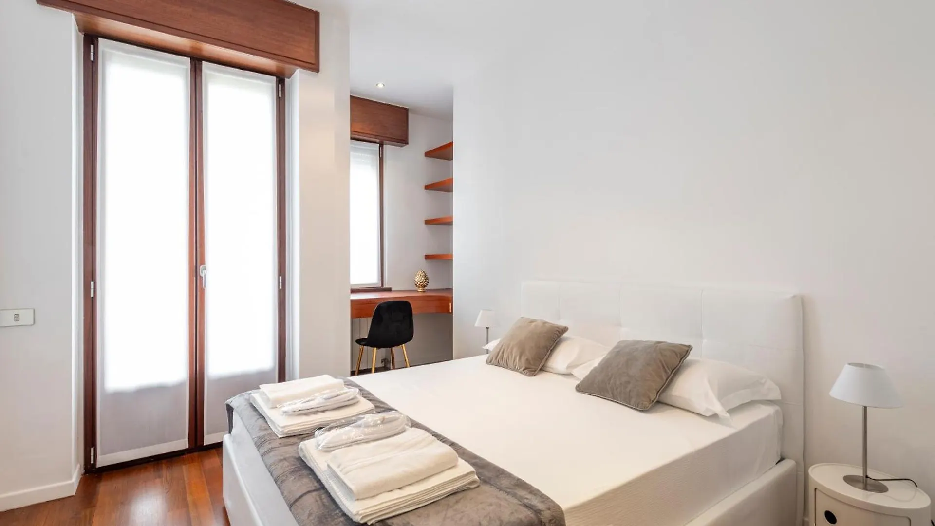 Milan Royal Suites - Centro 0*,  Italy